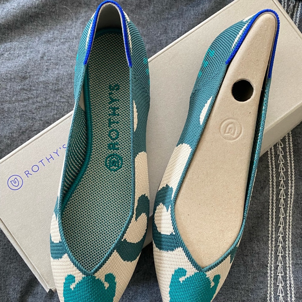 Rothy’s rare RETIRED size 9.5 Point - Picture 2 of 4